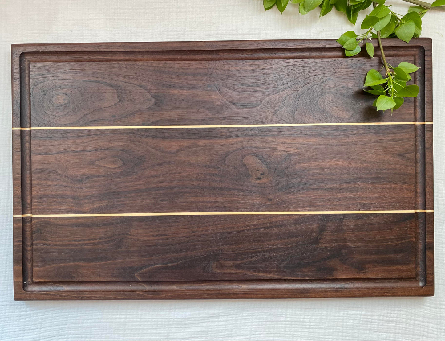 Large Cutting Board Walnut with Maple